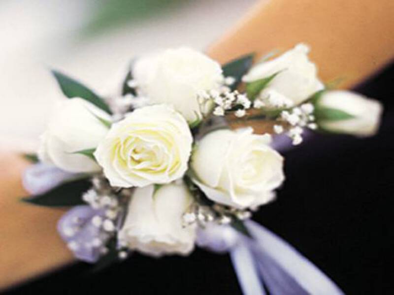 CORSAGE